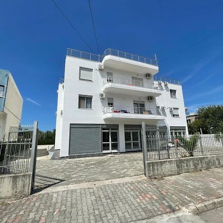 Orikum Apartments Eksteriør bilde