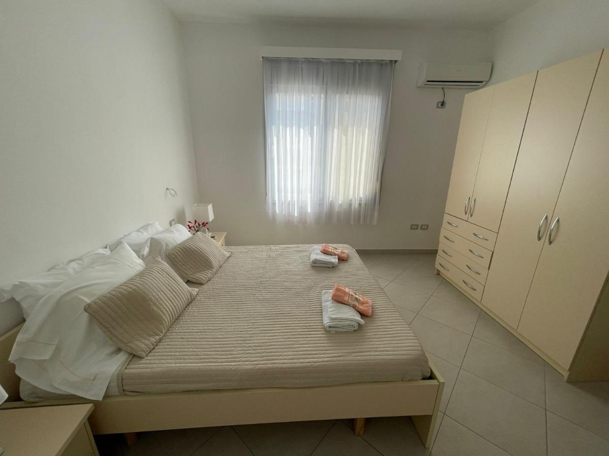 Orikum Apartments Eksteriør bilde